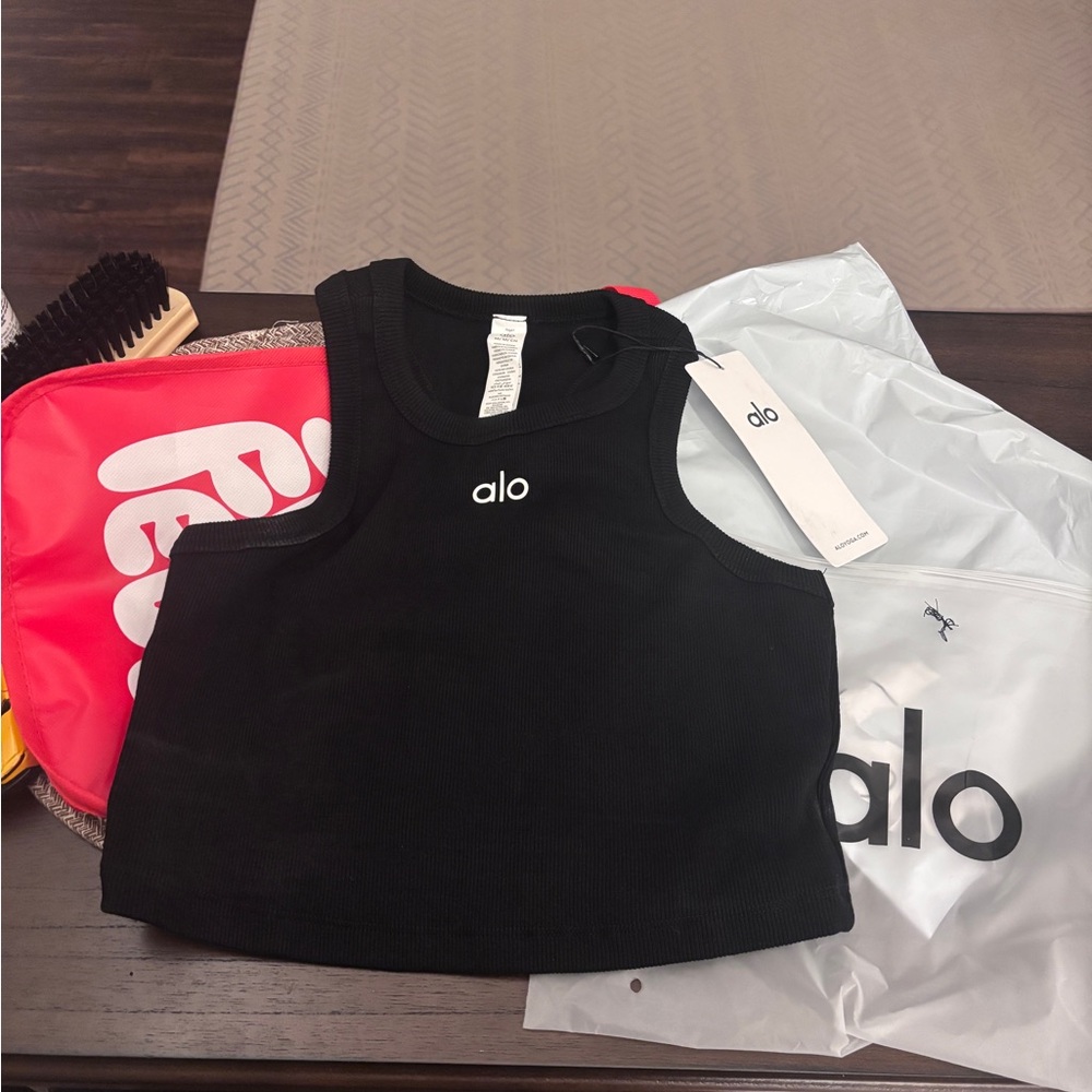 New ALO Yoga Aspire Tank Black High-Neck Racerback Sports Bra